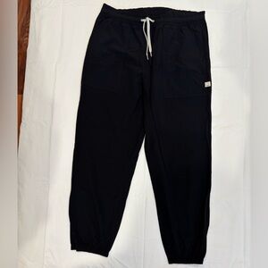 Vuori women's Black Performance Joggers